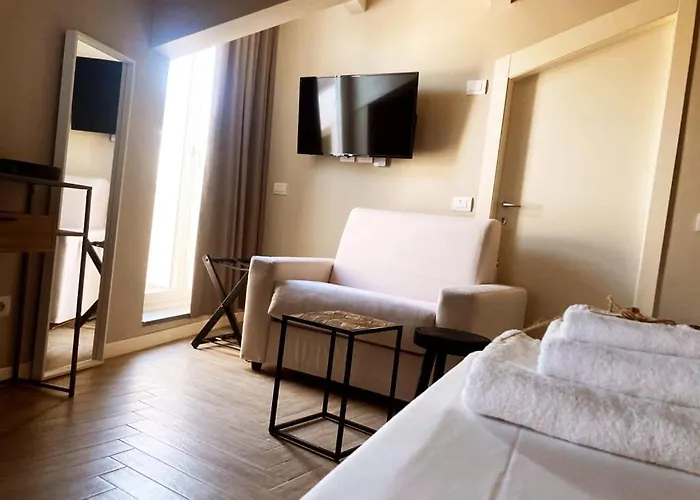 Gatto Bianco 42 Бергамо