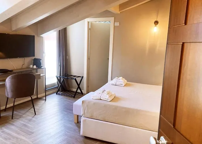 Gatto Bianco 42 3* Bergamo